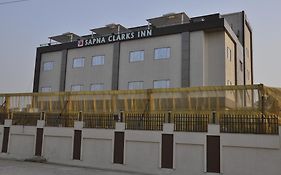 Hotel Sapna Clarks Inn Lucknow